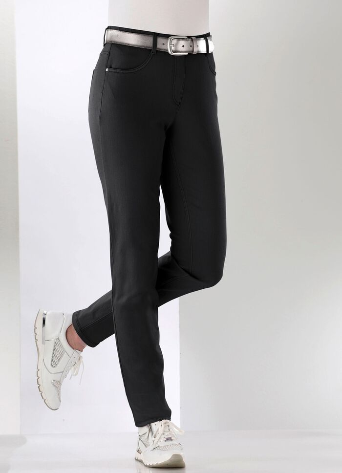 Magic-Jeans mit hohem Stretchanteil 