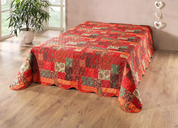 Tagesdecke und Kissenbez&uuml;ge in moderner Patchwork-Optik mit Uni-R&uuml;ckseite TERRA-BUNT