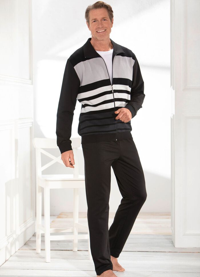 Hausanzug mit geripptem Streifen-Dessin 