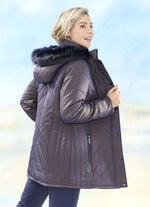 Jacke mit saphirblauem Schimmer 