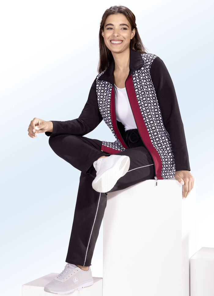 Freizeitanzug mit geraden Beinabschl&uuml;ssen 