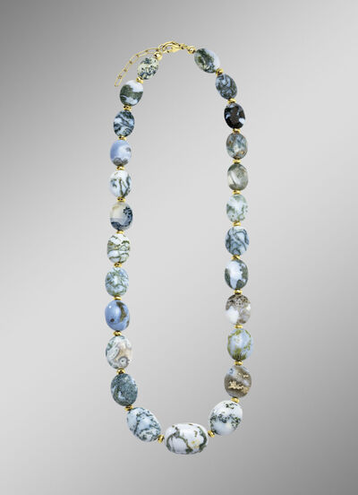 Strahlende Garnitur mit Opal und Hämati 