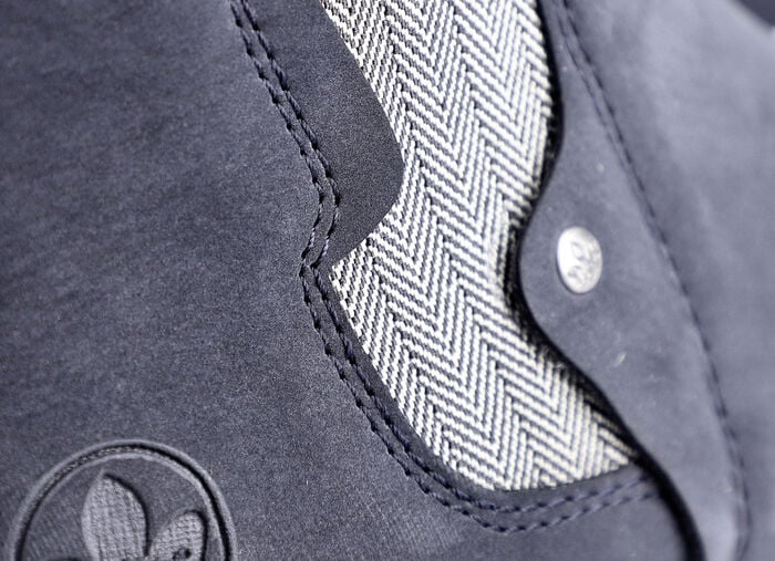 Rieker, modische Damen-Boots, Weite G, mit Reißverschluss DUNKELBLAU