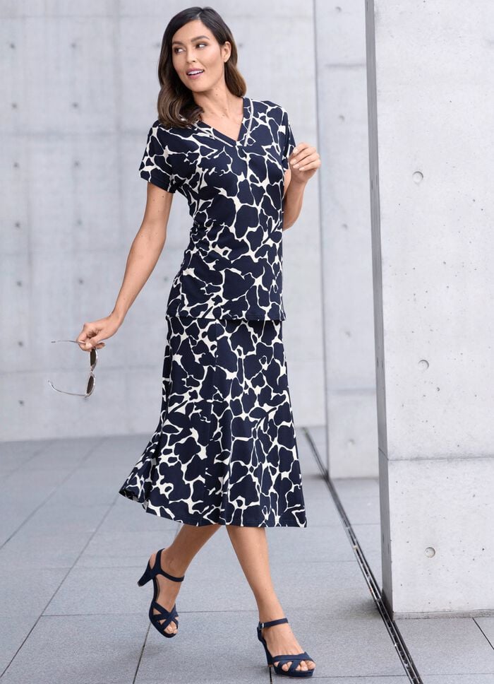 Rock in leicht ausgestellter Form 