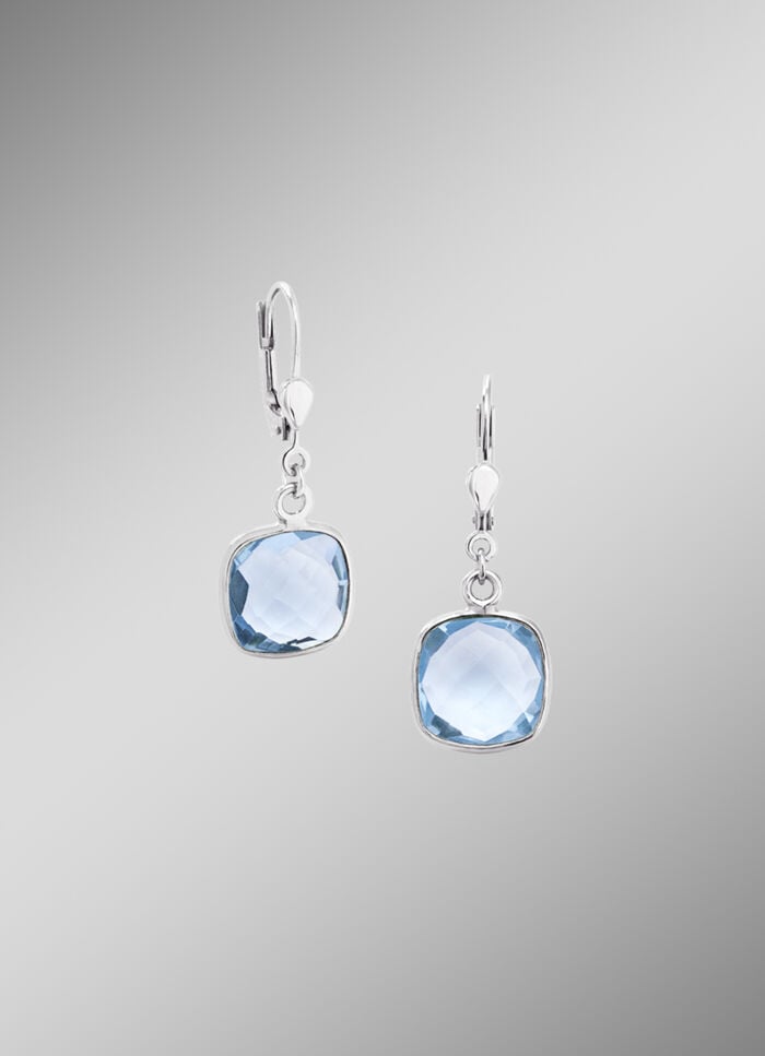 Schöne Ohrringe mit beh. Blautopas 