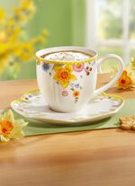 Tasse mit Unterteller aus Premium-Porzellan 