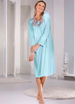 Wadenlanges Nachthemd mit gro&szlig;z&uuml;giger, floraler Stickereispitze 