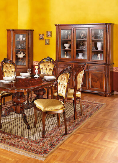 Esszimmer-Möbel mit Wurzelholzfurnier 