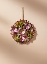 Wandkranz mit verschiedenen Bl&uuml;ten 