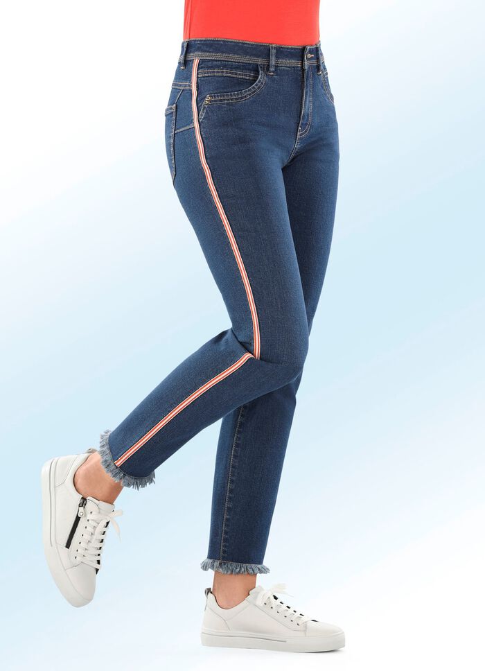 Jeans mit modischem Zierband 