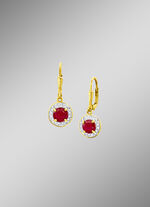 Vergoldete Ohrringe mit Rubin und Weißtopas 