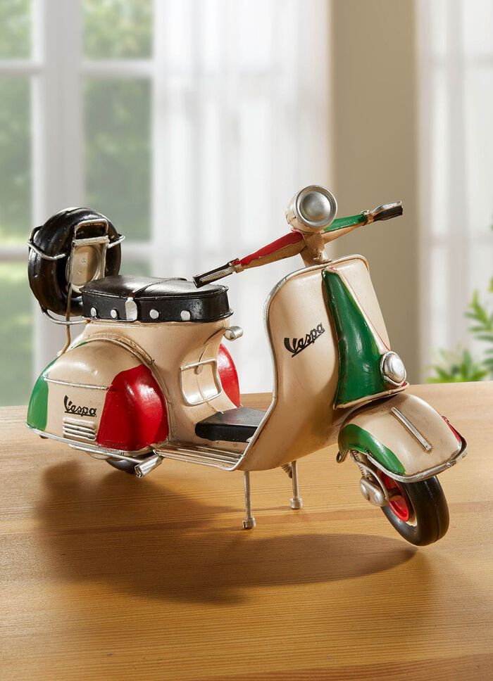 Handbemalter Vespa-Roller aus Blech 