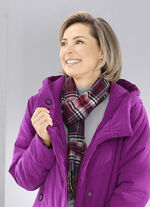 Schal mit Karodessin 