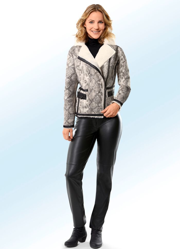 Kurzjacke mit Schlangenhaut-Dessin 