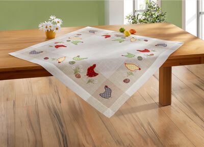 Tisch- und Raumdekoration mit aufwendigen Applikationen 