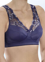 BH mit Elastikspitze im Vorderteil 