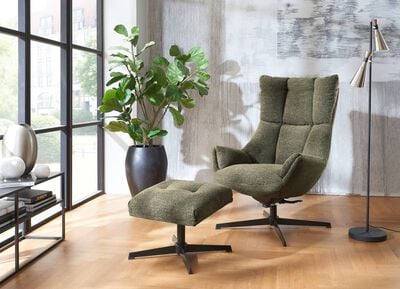 Relaxsessel mit Hocker 