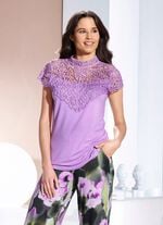 Shirt mit aufwendiger Spitzenverarbeitung in 2 Farben 