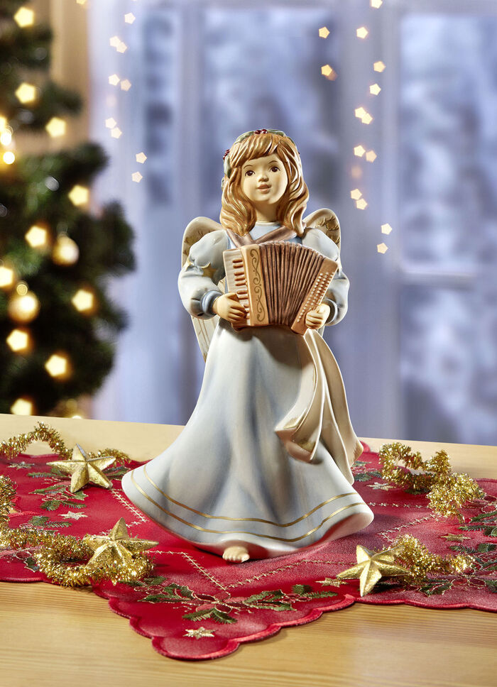 Goebel Engel aus Feinsteingut 