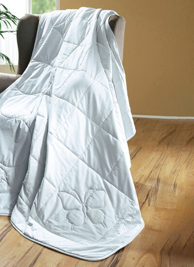 Hautsympathisches Bettwarenprogramm mit hochwertiger Füllung aus 100% Seide 