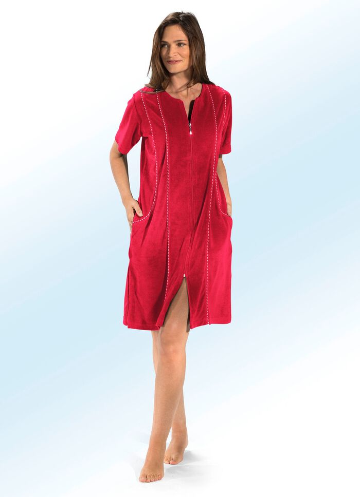 Hauskleid in Knie umspielender Form 