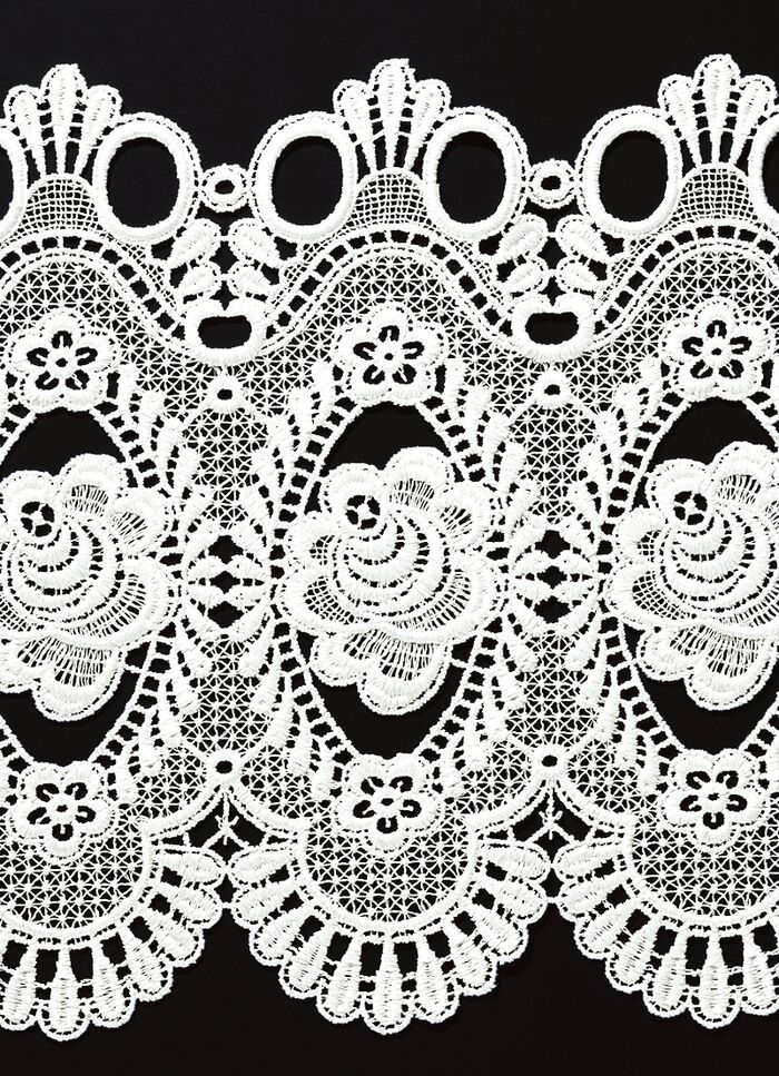 Bezaubernde Kurzgardine mit Stangendurchzug WEISS UNI