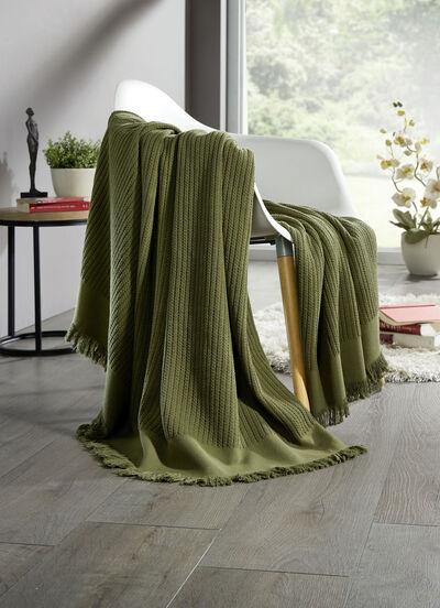 Wohndecke und Kissenbezug in toller Strickoptik 