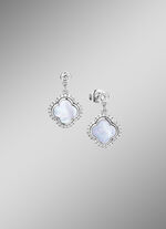 Kleeblatt-Ohrstecker aus Silber und Perlmutt 