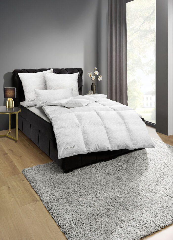 Daunen-Bettwarenprogramm in eleganter Jacquard-Paisley-Optik 