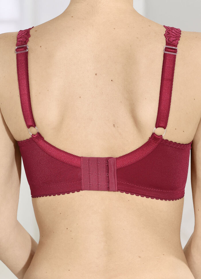 BH mit dezent gl&auml;nzender Elastikspitze 