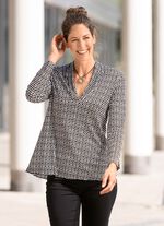 Shirt in leicht ausgestellter Form in 2 Farben 