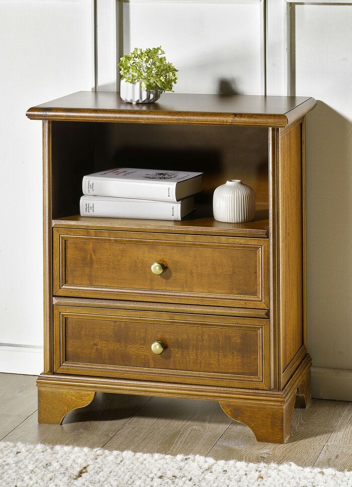 Kommodenserie mit messingfarbenen Metallkn&ouml;pfen NUSSBAUM