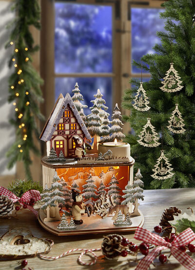 Beleuchtete Winterwaldszene mit Timerfunktion 