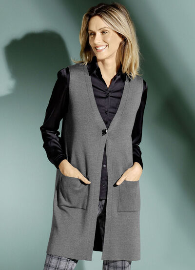 Strickweste mit dekorativem Verschluss 