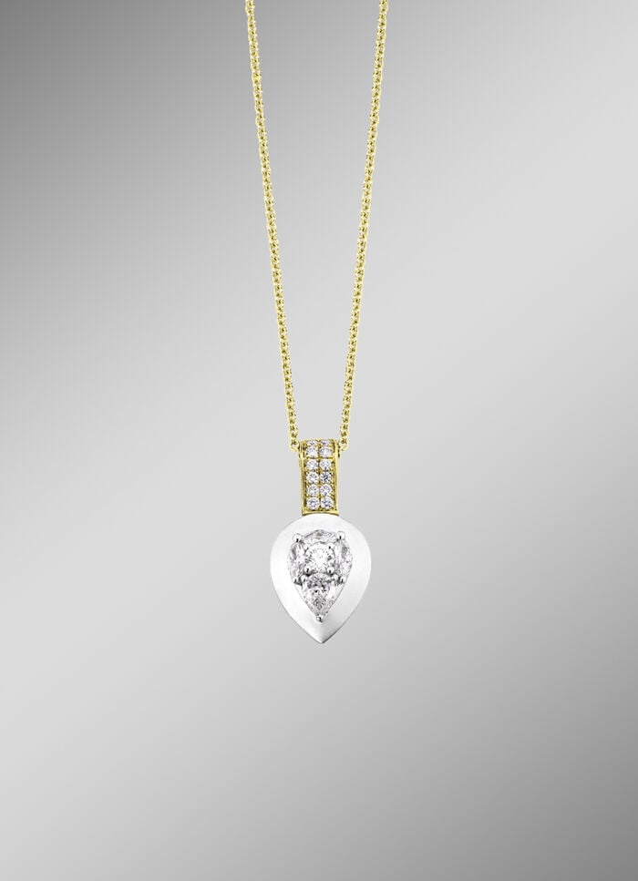 Anhänger mit Brillanten und Diamanten  