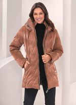 Jacke in topmodischer Lackoptik 