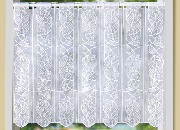 Makramee-Kurzstore mit Stangendurchzug 