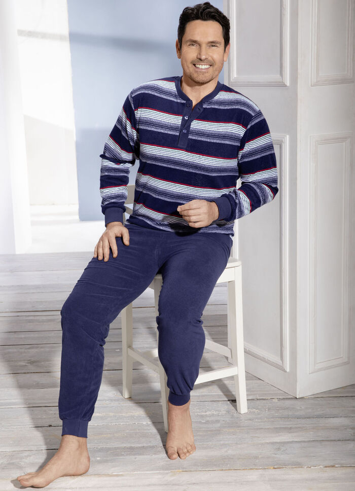 Schlafanzug aus Frottierstretch, mit Knopfleiste und Bündchenabschlüssen 