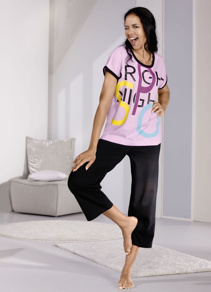 Schlafanzug, kurze Ärmel, 7/8 lange Hose mit Dehnbund 