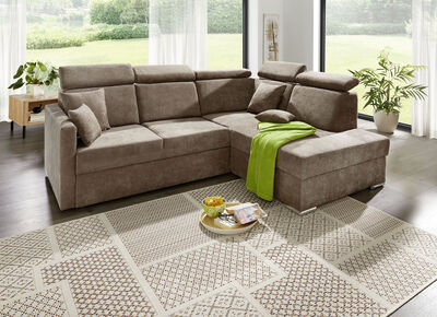 Polstermöbel mit verstellbaren Kopfstützen 