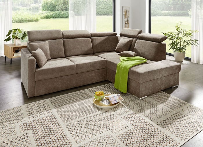 Polstermöbel mit verstellbaren Kopfstützen 