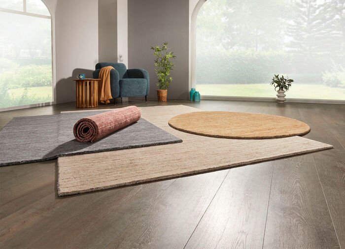 Handgewebte Brücken und Teppiche aus 100% Schurwolle ANTHRAZIT