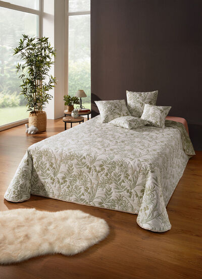 Tagesdecke und Kissenbezüge mit Gräser-Dessin 