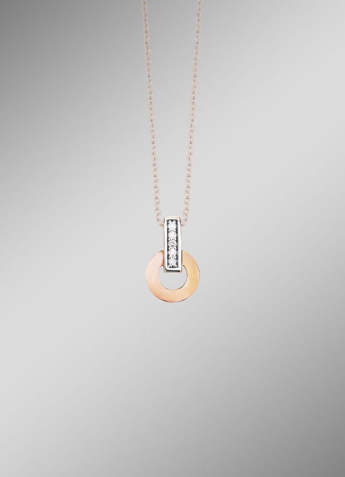 Moderner Anhänger mit 5 Brillanten 