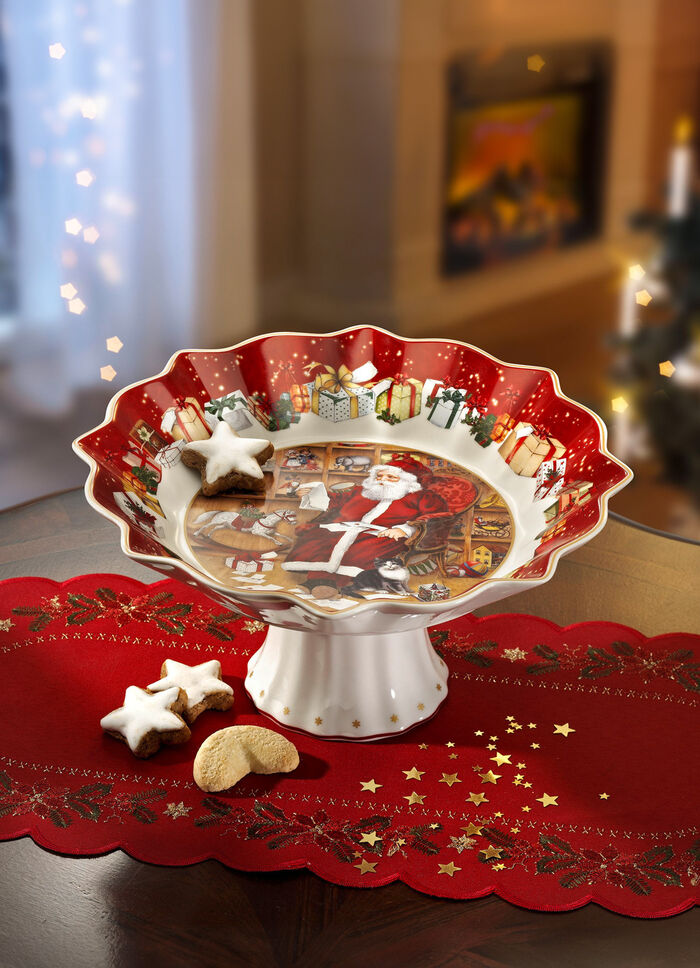 Schale auf Fuß aus hochwertigem Porzellan 