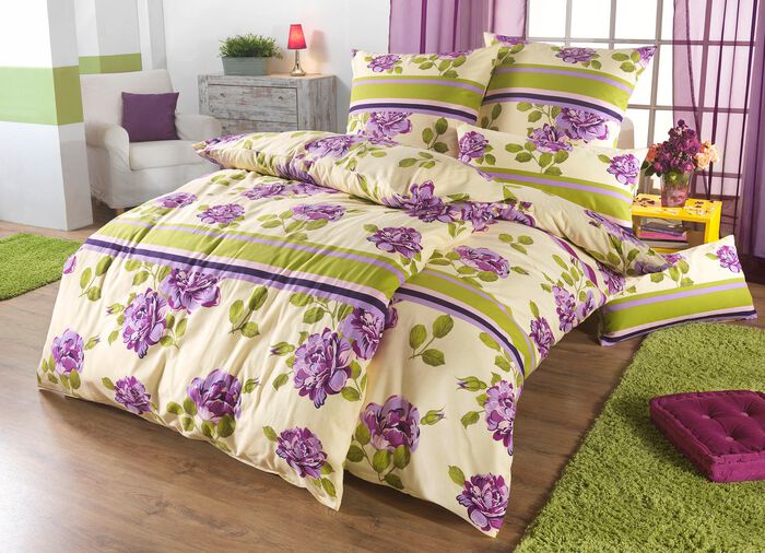 Prachtvoll dessinierte Bettw&auml;sche-Garnitur LILA