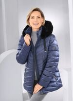 Jacke aus recycelten Fasern 
