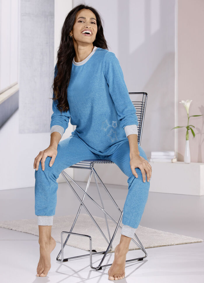 Schlafanzug aus Frottierstretch mit Strasssteinchen und Bündchen 