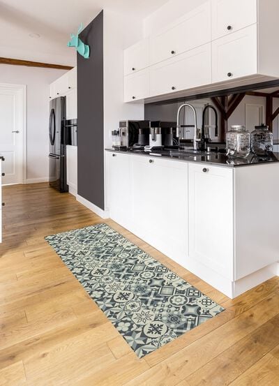 Strapazierf&auml;higer K&uuml;chenl&auml;ufer und -teppich im Fliesen-Design 