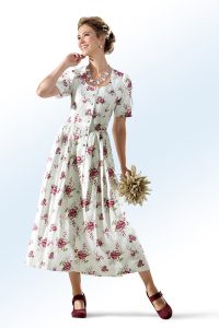 Zauberhaftes Landhauskleid Zauberhaftes Landhauskleid aus Baumwolle in Ecru-Lindgrün-Kirschrot-Rosé - Natürliche Materialien Kleidung